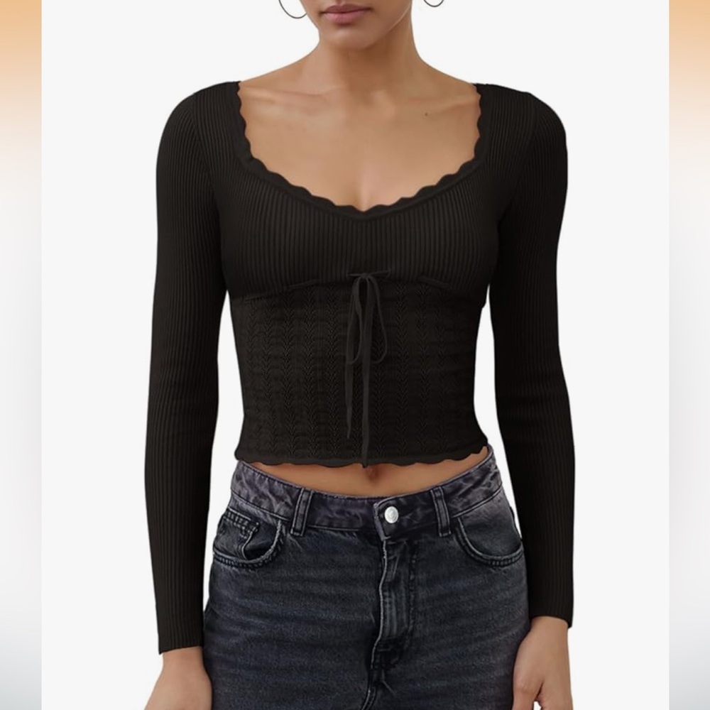 Reoria Sweetheart Neck Cropped Sweater - Medium